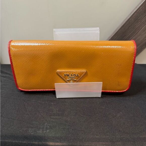 Prada Wallet - Picture 1 of 11